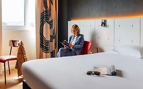 The Originals City, Hôtel Solana, Niort Est (Inter-Hotel)